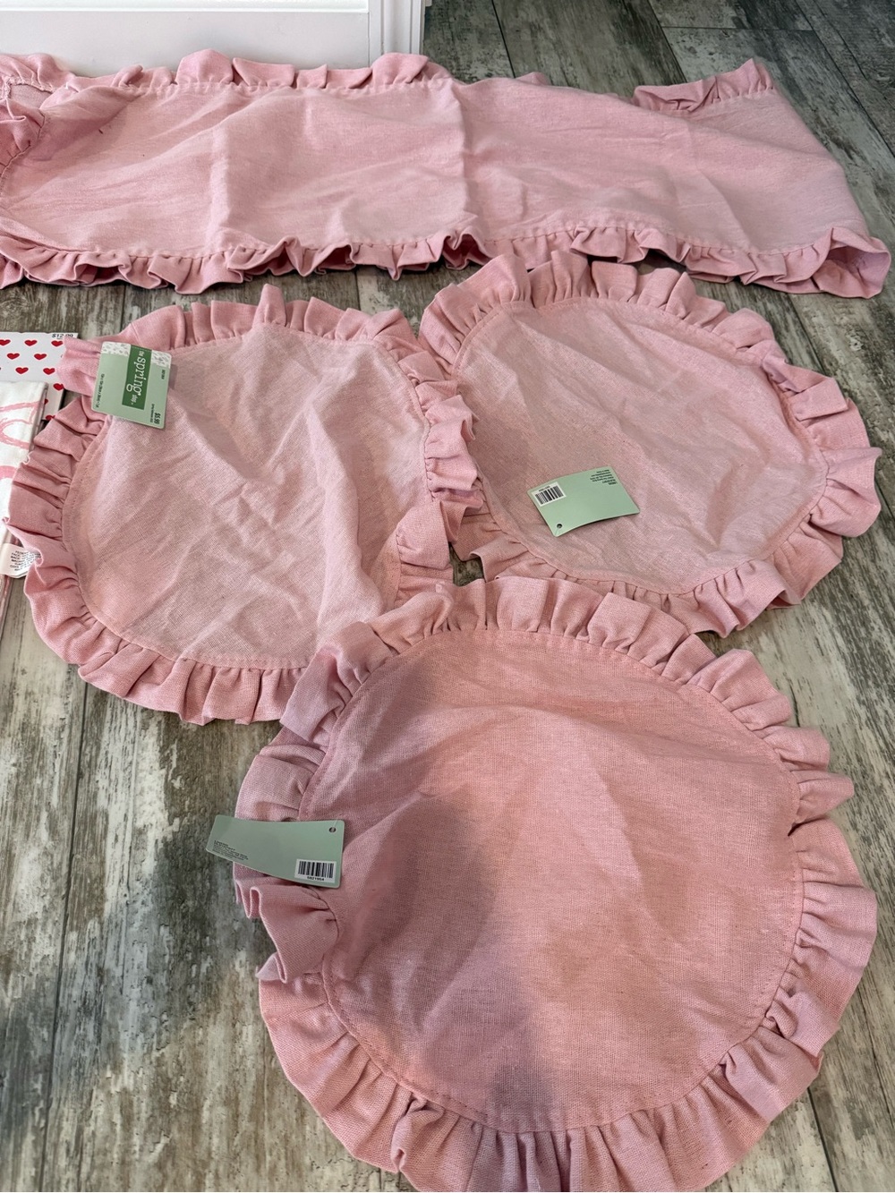 Pink Kitchen Decor - Picture 3 of 5